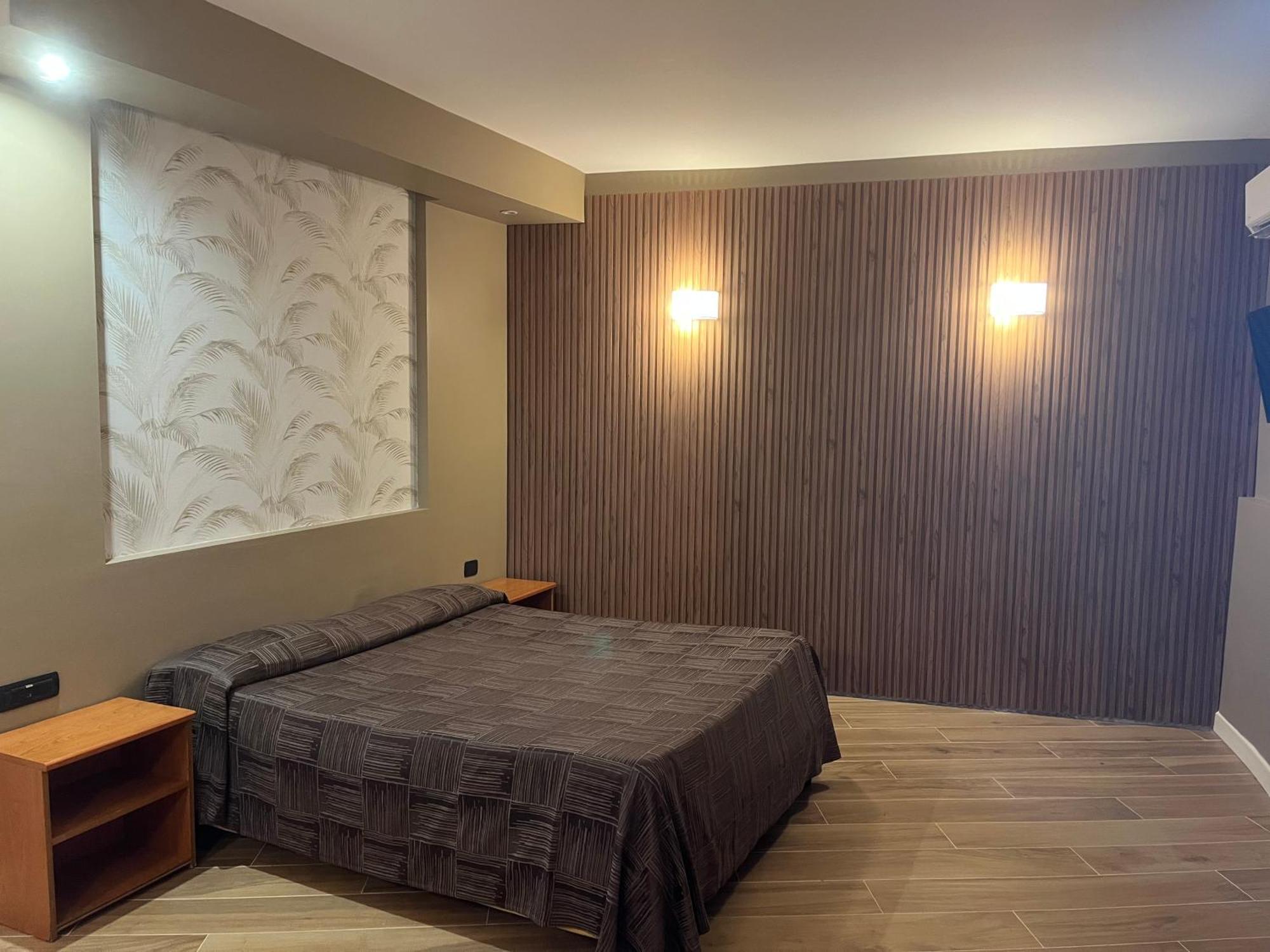 Hotel Ginepro 쿠알리아노 외부 사진