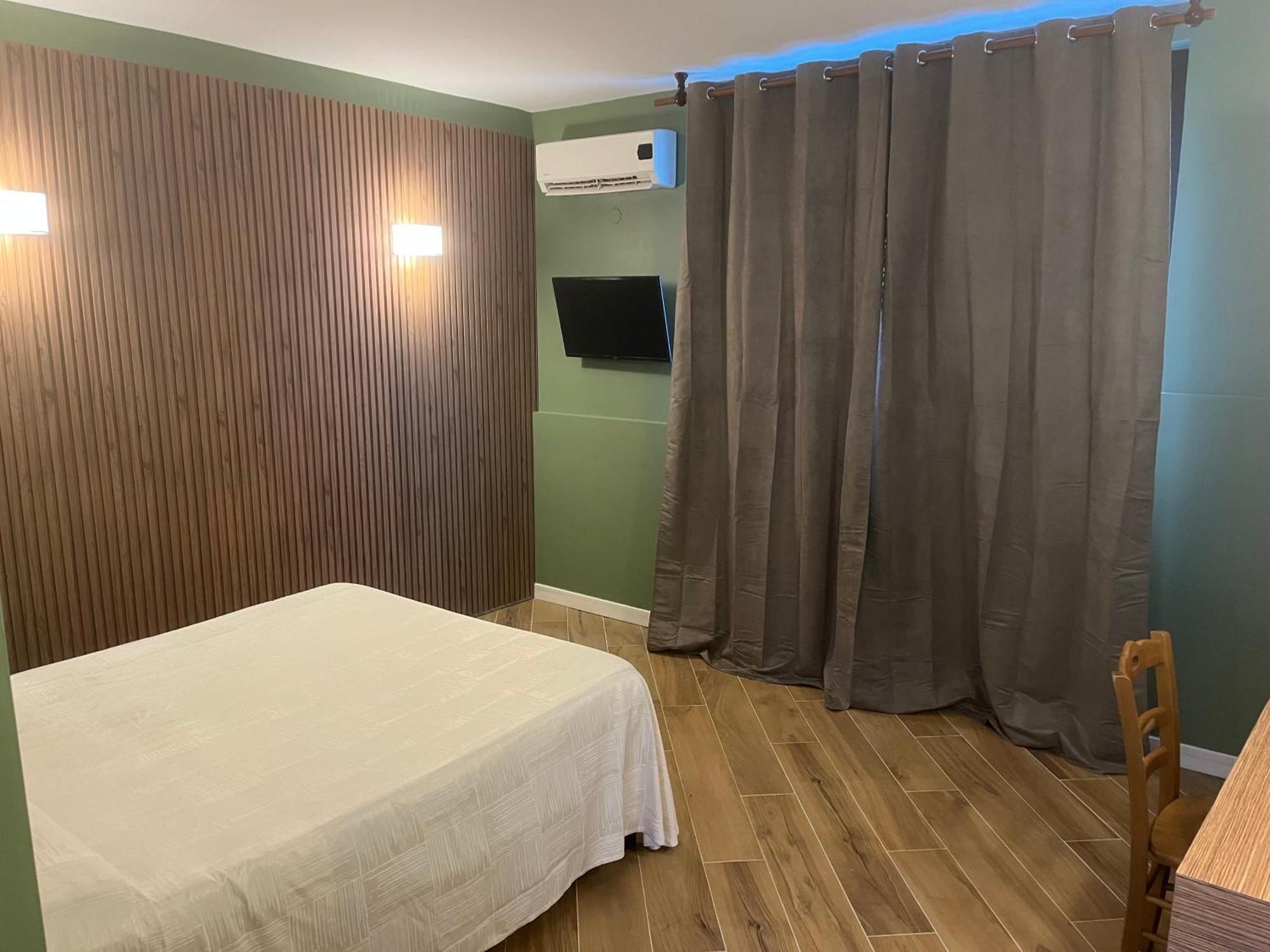 Hotel Ginepro 쿠알리아노 외부 사진